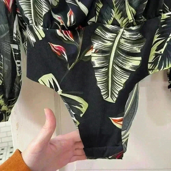 Zara Tropical print sheer body suit tie feature in the front‎ size small - Picture 7 of 13